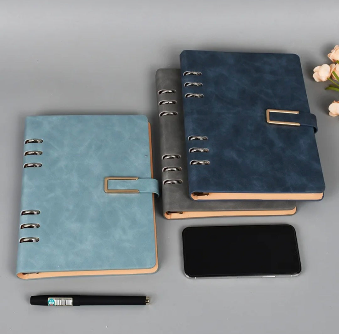 ΚΩΔ.27-2703. Valvoro Notebook Σπιράλ Α5 Με Μαγνητικό Κούμπωμα. 100 Φυλ. 100γρ. Σε Πέντε Χρώματα.